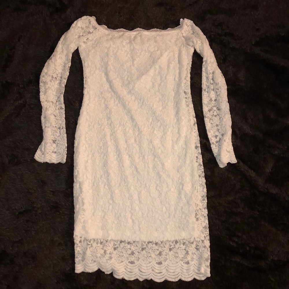 White form-fitting dress